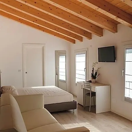 Terra Ferma Rooms&more Alojamento de Acomodação e Pequeno-almoço 4*