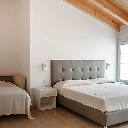 Terra Ferma Rooms&more Bed & Breakfast Salzano